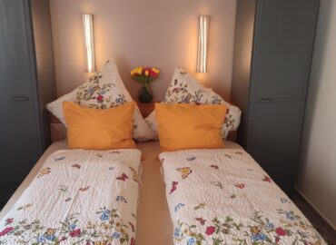 Jardin Coubertin studio lit